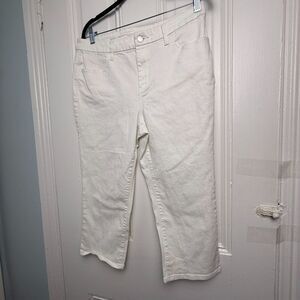 Chicos Perfect Stretch Pants Womens Large White Capri Slim Leg Zip Fly Mid Rise